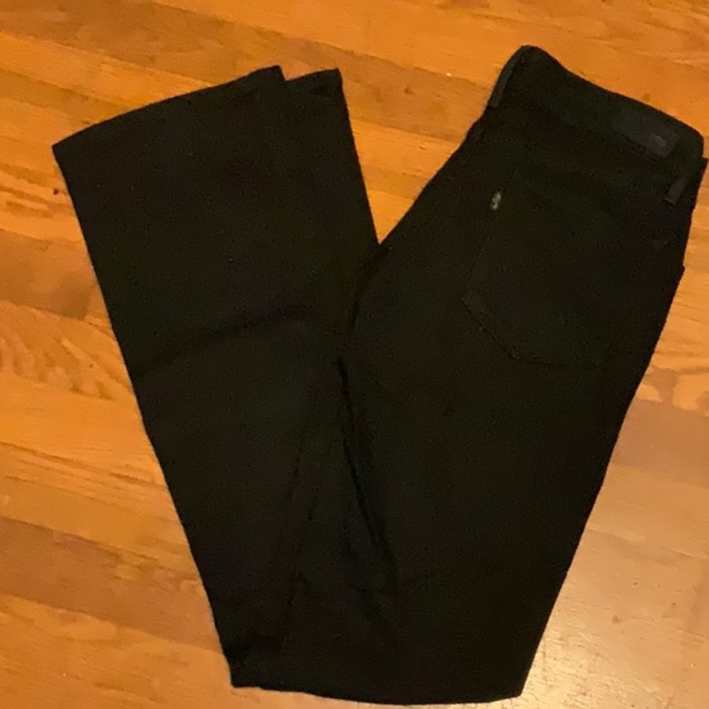 Levi’s Demi Curve, mid rise boot, never worn